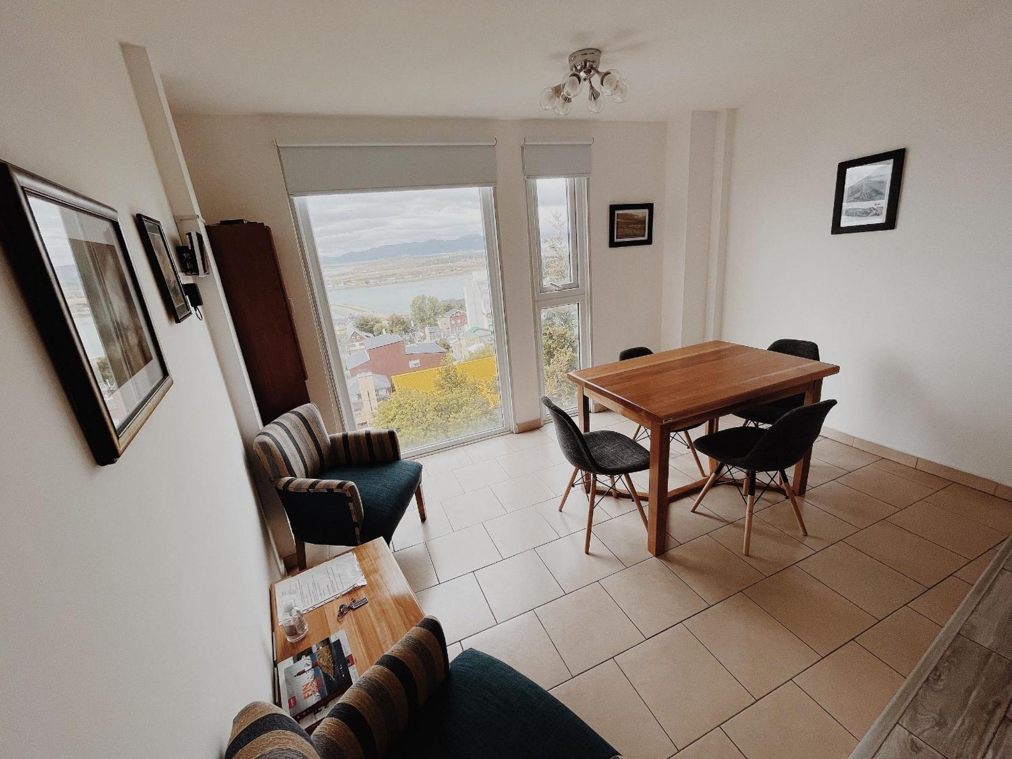 Aunaisin - Infinity Apartment